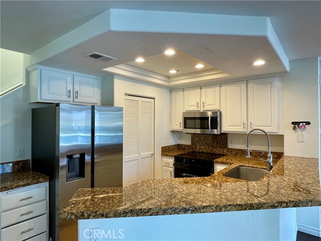 Detail Gallery Image 15 of 23 For 27 Briarglen #10, Irvine,  CA 92614 - 2 Beds | 2 Baths