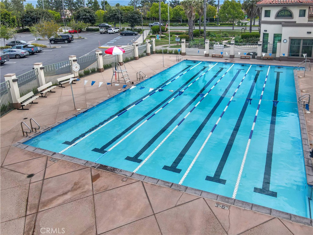 https://media.crmls.org/medias/4519c1e0-6136-4d74-b597-0ea52ababb6e.jpg?preset=X-Large