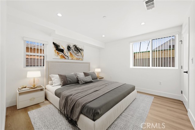 Detail Gallery Image 27 of 27 For 2002 Hillcrest Dr, Los Angeles,  CA 90016 - 4 Beds | 4 Baths