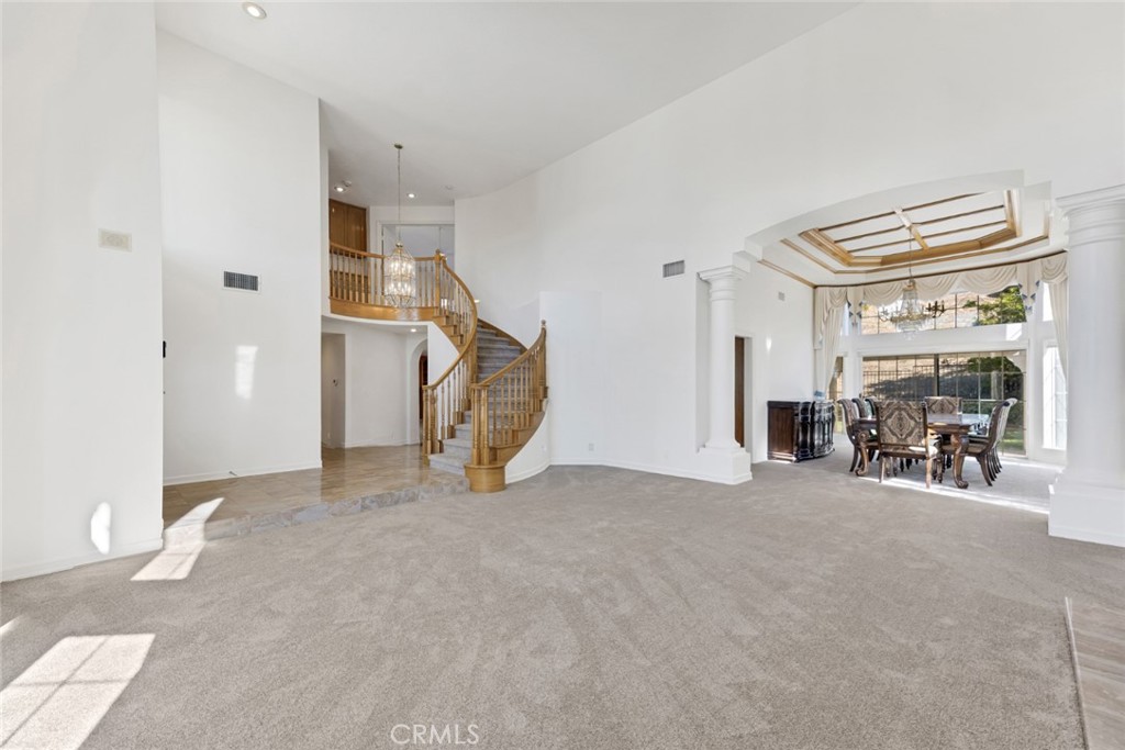 MLS #SR25256389 image #11