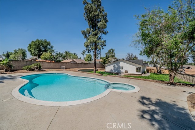 Detail Gallery Image 34 of 46 For 10524 58th St, Jurupa Valley,  CA 91752 - 5 Beds | 3/1 Baths