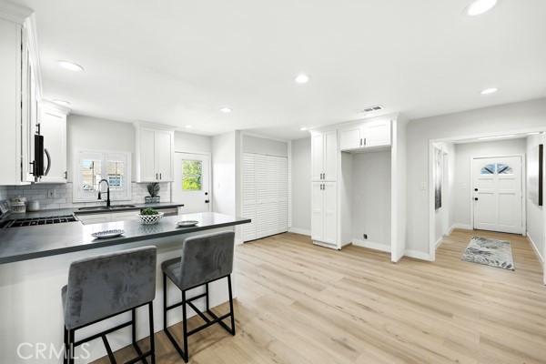 15605 Kervin Avenue, Paramount CA: https://media.crmls.org/medias/451bb938-a7d1-468c-bdbb-2986f45bbdc7.jpg