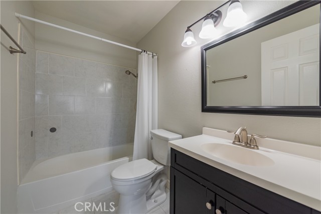 Detail Gallery Image 18 of 26 For 218 Monroe #111,  Irvine,  CA 92620 - 2 Beds | 2/1 Baths