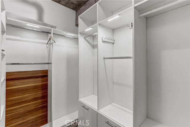 Detail Gallery Image 17 of 36 For 645 W 9th St #532,  Los Angeles,  CA 90015 - 1 Beds | 1 Baths