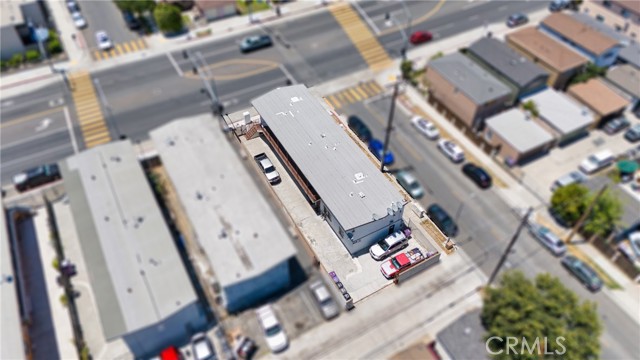 Image 9 of 18 For 3390 Santa Fe Avenue
