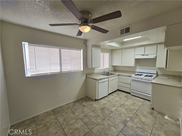 2426 Nancy S Street, West Covina CA: https://media.crmls.org/medias/451e3d36-0385-419e-8f4a-408f29e18151.jpg