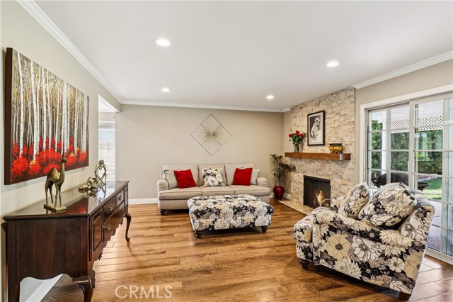 Detail Gallery Image 3 of 30 For 13541 Dean, Tustin,  CA 92780 - 5 Beds | 3 Baths