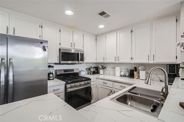 Detail Gallery Image 8 of 25 For 1894 Lorient Pl #2535,  Chula Vista,  CA 91913 - 2 Beds | 2 Baths