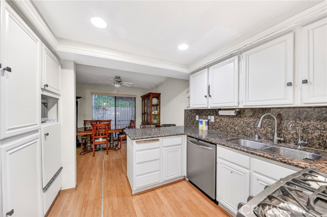 Detail Gallery Image 26 of 27 For 1507 via Linda, Fullerton,  CA 92833 - 2 Beds | 2/1 Baths