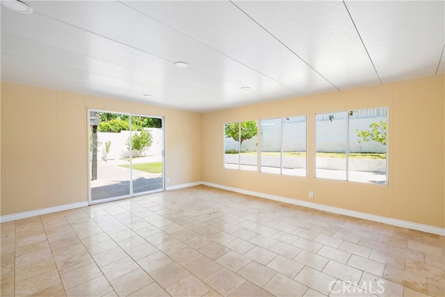 Detail Gallery Image 26 of 70 For 17211 Orozco St, Granada Hills,  CA 91344 - 5 Beds | 5/1 Baths