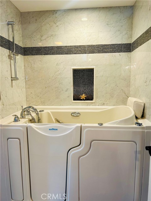 Detail Gallery Image 25 of 52 For 13561 Medinac Lane  M5  70l, Seal Beach,  CA 90740 - 2 Beds | 2 Baths