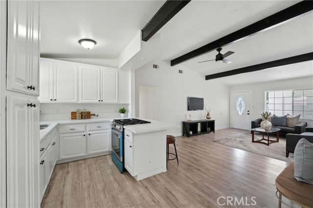 910 S Kenmore Street, Anaheim CA: https://media.crmls.org/medias/451ffc37-4131-4083-9b66-ff5495d70f91.jpg