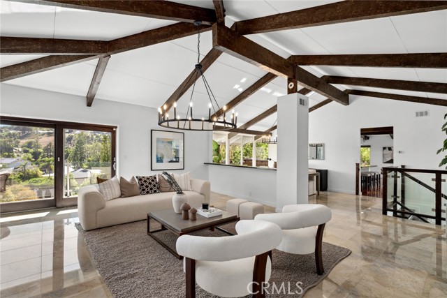 10255 Overhill Drive, Santa Ana CA: https://media.crmls.org/medias/451ffd84-60f1-4d4e-a547-f4ee3276b1da.jpg