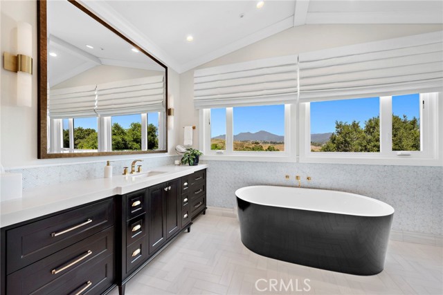 Detail Gallery Image 27 of 71 For 21 Flagstone, Coto de Caza,  CA 92679 - 5 Beds | 5/1 Baths