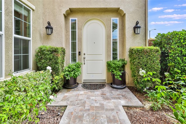 1851 Clarkia Street photo 4