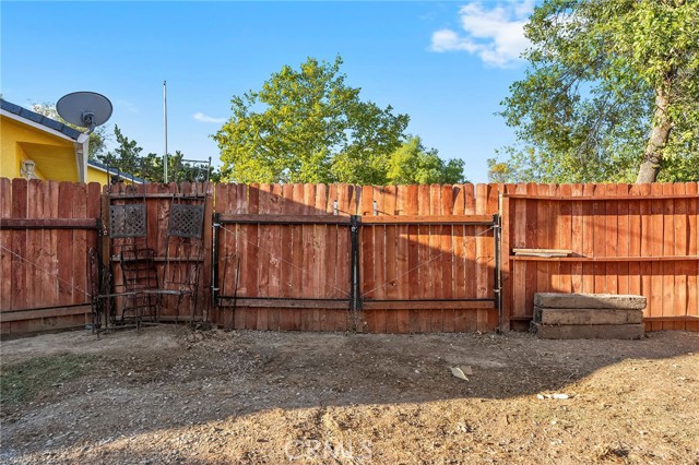 1171 Peach Street, Corning CA: https://media.crmls.org/medias/4521665a-ed5d-4224-837c-8bce26ba9277.jpg