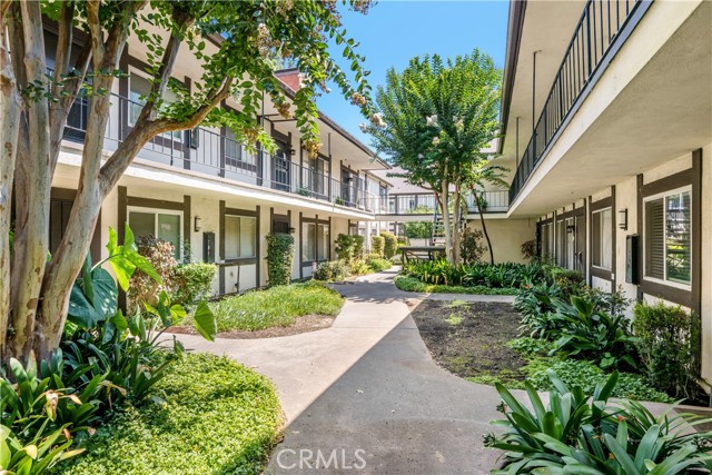 Detail Gallery Image 14 of 18 For 15506 Williams St #A52,  Tustin,  CA 92780 - 2 Beds | 2 Baths