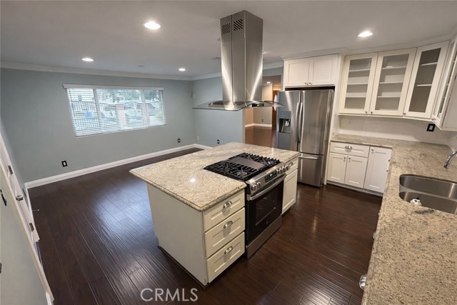 Detail Gallery Image 19 of 31 For 7817 Nagle Ave, North Hollywood,  CA 91605 - 4 Beds | 3 Baths