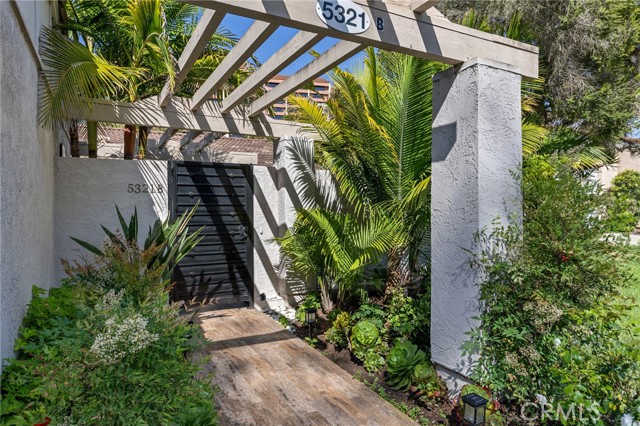 Image 1 of 40 For 5321 Bahia Blanca  B