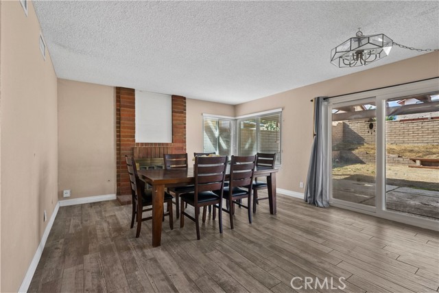 Detail Gallery Image 11 of 28 For 36659 Spanish Broom Dr, Palmdale,  CA 93550 - 3 Beds | 2/1 Baths