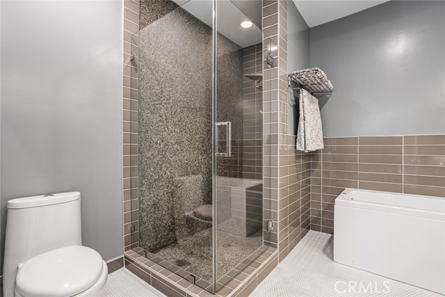Detail Gallery Image 26 of 42 For 118 S Clark Dr #202,  Los Angeles,  CA 90048 - 3 Beds | 3 Baths