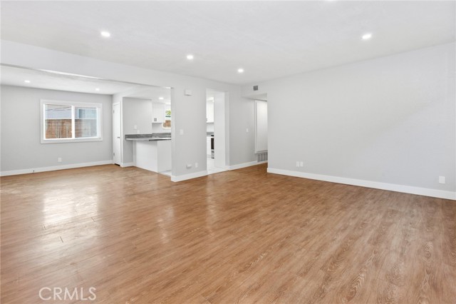 118 W Canada, San Clemente CA: https://media.crmls.org/medias/4524a1ea-67af-4aee-94e7-1b124f032dde.jpg