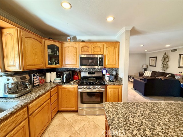 Detail Gallery Image 7 of 35 For 11833 Grayling, Whittier,  CA 90604 - 4 Beds | 3 Baths