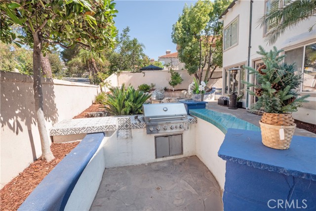 5 Encinal, Lake Forest CA: https://media.crmls.org/medias/4525b065-4dd2-4984-82ae-a22f26ac3c2b.jpg
