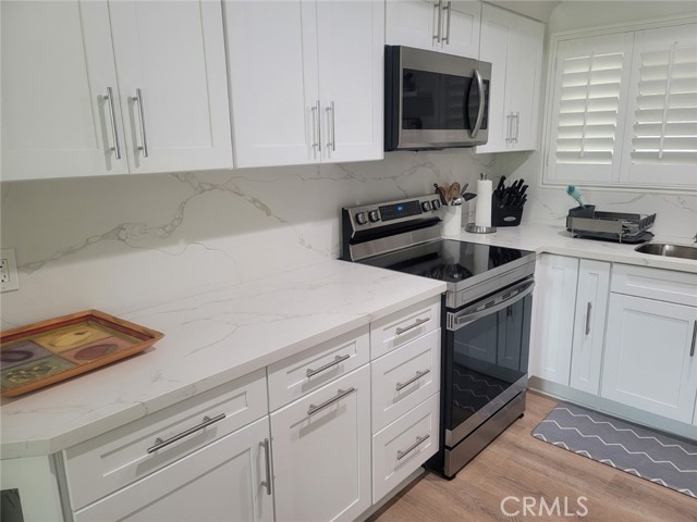 2185 VIA MARIPOSA, Laguna Woods CA: https://media.crmls.org/medias/45285f5b-87f9-479b-bae5-a8aac43b734e.jpg