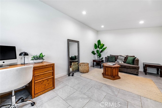 Detail Gallery Image 27 of 33 For 24224 Welby, West Hills,  CA 91307 - 4 Beds | 3 Baths