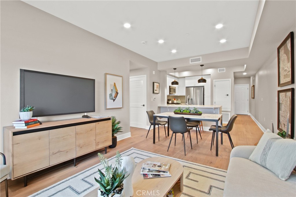 MLS #SB25274863 image #5