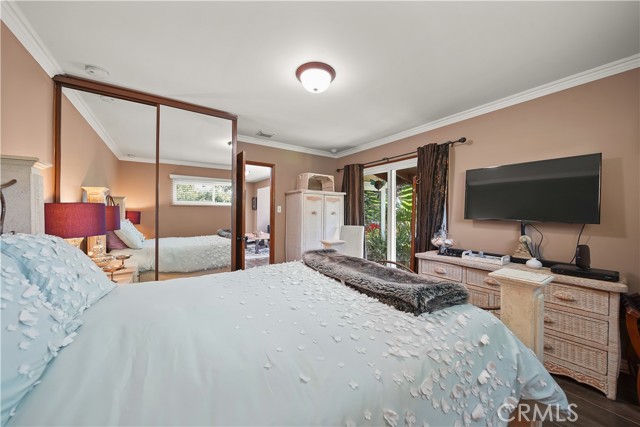Detail Gallery Image 9 of 10 For 1723 W Kenneth Rd, Glendale,  CA 91201 - 1 Beds | 1 Baths