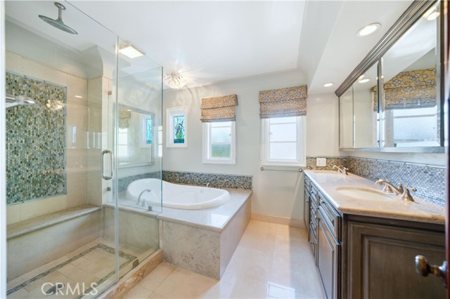 Detail Gallery Image 30 of 59 For 790 Santiago, Long Beach,  CA 90804 - 4 Beds | 4 Baths