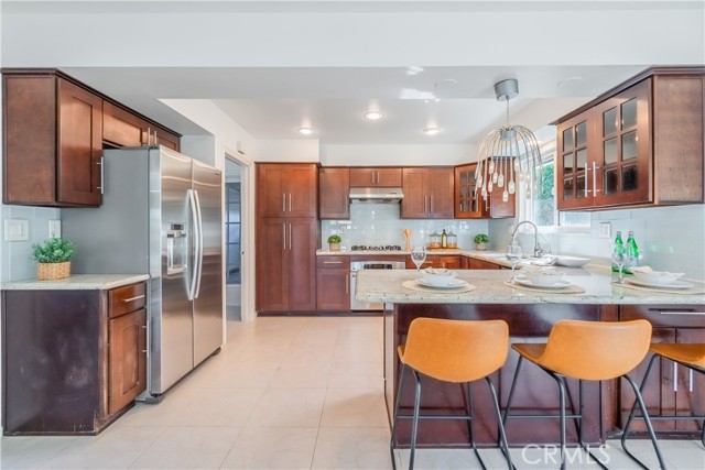 Detail Gallery Image 5 of 45 For 2233 Angelcrest Dr, Hacienda Heights,  CA 91745 - 5 Beds | 3 Baths