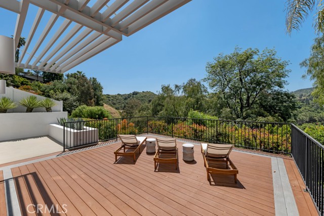 Detail Gallery Image 28 of 43 For 20984 Bandera St, Woodland Hills,  CA 91364 - 3 Beds | 3/1 Baths