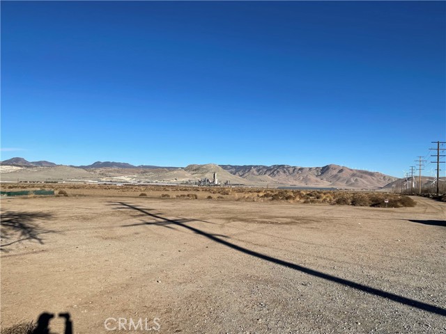 20028 Tehachapi Willow Springs Rd, Tehachapi CA: https://media.crmls.org/medias/452a15c7-8c4d-4bf3-b77d-8bdbb997887a.jpg