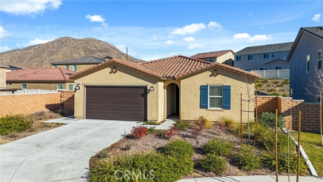 7640 Sweet Ranch Circle, Riverside CA: https://media.crmls.org/medias/452a633b-c0ba-4fe7-8bfe-215bab47c54c.jpg