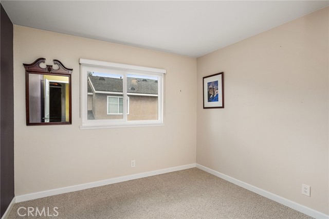Detail Gallery Image 19 of 22 For 19081 Flagship Cir, Huntington Beach,  CA 92648 - 3 Beds | 2/1 Baths
