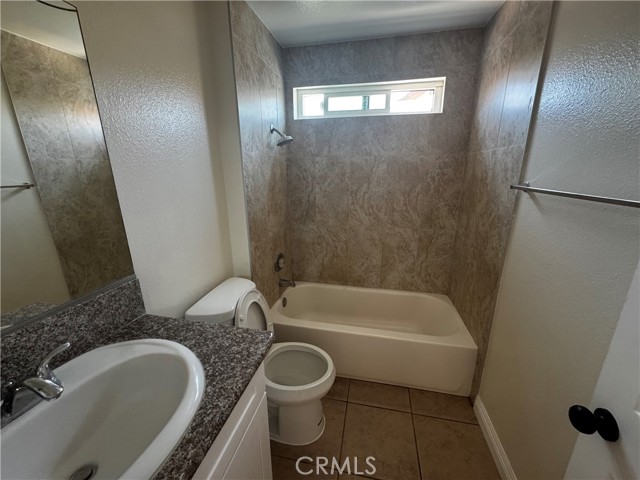 203 N Nicholson Avenue, Monterey Park CA: https://media.crmls.org/medias/452b7011-42e7-4cd9-af29-127e9193842d.jpg