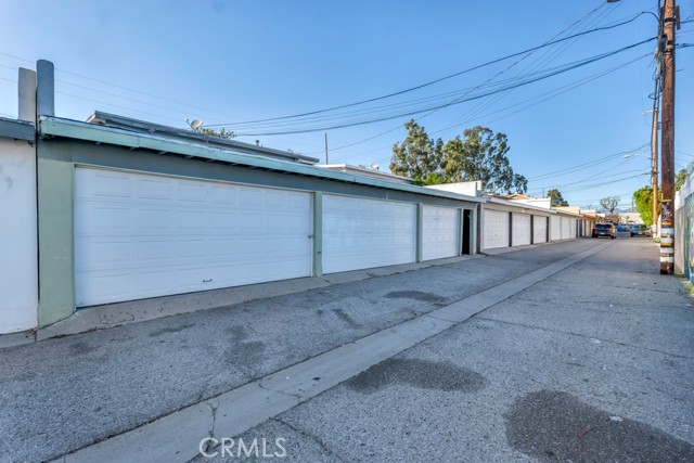 Detail Gallery Image 11 of 58 For 6308 Coldwater Canyon, North Hollywood,  CA 91606 - – Beds | – Baths