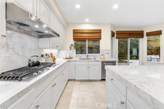23665 Ridgecrest Court, Diamond Bar CA: https://media.crmls.org/medias/452c606f-9c52-4e42-947a-5ba83441bcce.jpg