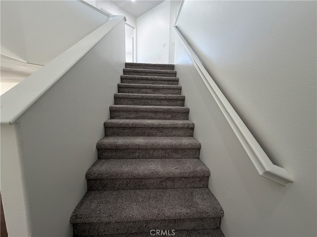 https://media.crmls.org/medias/452c984a-cb42-4f4a-b03a-9cb0c8f78875.jpg?preset=X-Large
