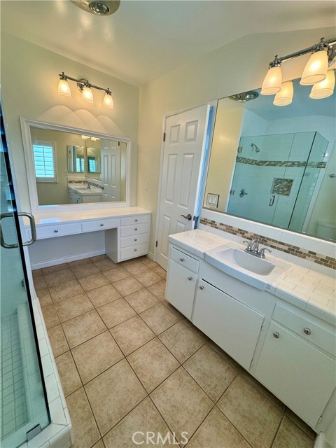 Detail Gallery Image 16 of 21 For 23310 Mariano St, Woodland Hills,  CA 91367 - 4 Beds | 3/1 Baths