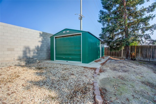 Detail Gallery Image 16 of 53 For 10500 Vista Bonita Dr, Bakersfield,  CA 93311 - 3 Beds | 2 Baths