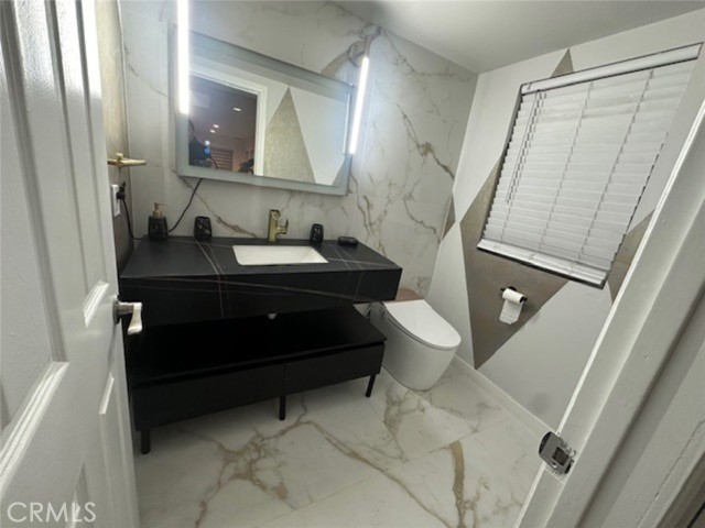 Detail Gallery Image 17 of 42 For 5128 Llano, Woodland Hills,  CA 91364 - 3 Beds | 3 Baths