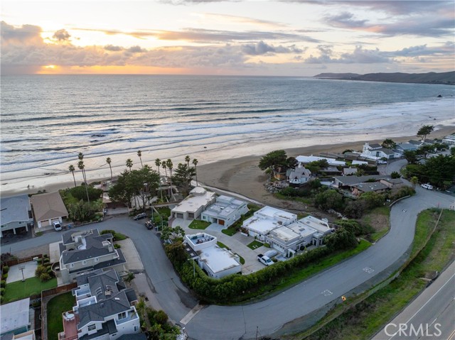 3086 Studio Drive, Cayucos CA: https://media.crmls.org/medias/452e7d79-e276-455b-9177-130df3da1691.jpg