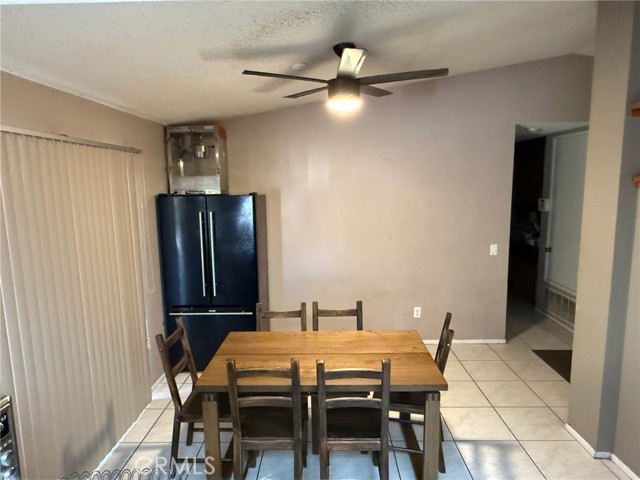 Detail Gallery Image 3 of 6 For 15246 Chaparral, Victorville,  CA 92394 - 3 Beds | 2 Baths