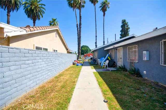 188 E 11th Street, San Bernardino CA: https://media.crmls.org/medias/452e9db0-ead3-4d69-9a02-71772ed4e3b8.jpg
