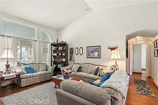 Image 7 of 45 For 1115 Chennault Avenue