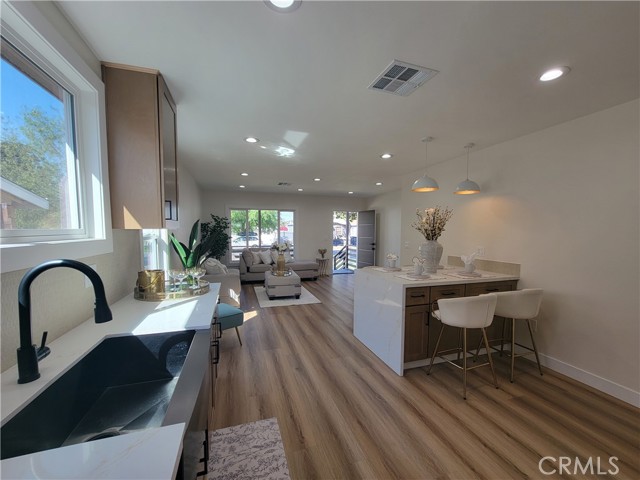 Detail Gallery Image 8 of 36 For 3140 Golden, Long Beach,  CA 90806 - 3 Beds | 1 Baths